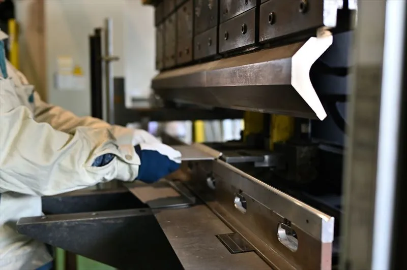 プレス加工の種類について